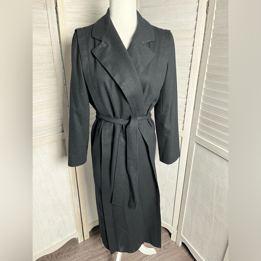 A featherlite coat by wellington fashions. Merino wool fall winter trench